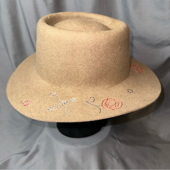 Wide Brim Hat Womens Tan Wool Embroidered Floral Country Cowgirl Y2K Boho Rodeo - Picture 6 of 9
